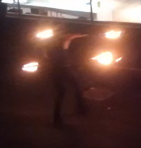 firejuggling2